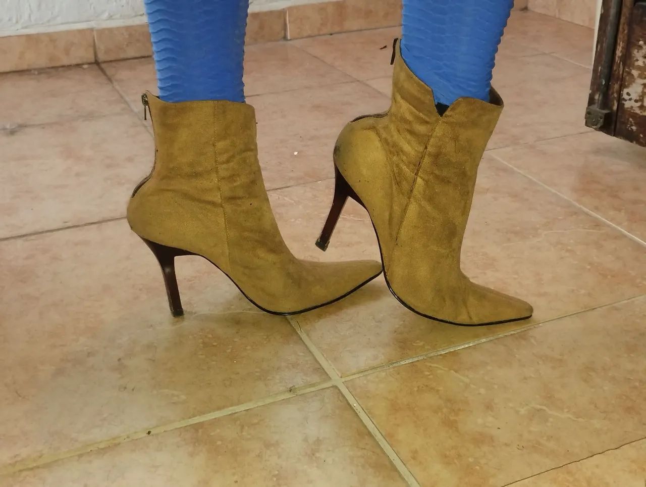 Botas de Salto Amarelas