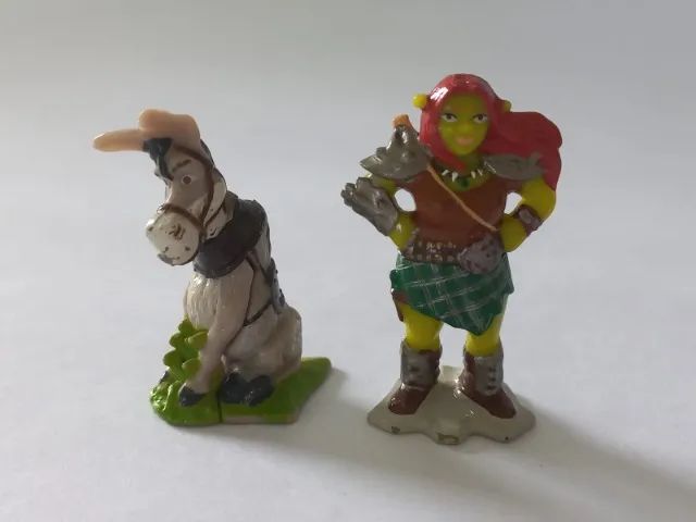 Boneco Kinder Ovo Filme Shrek - Fiona e burro - Foto 2