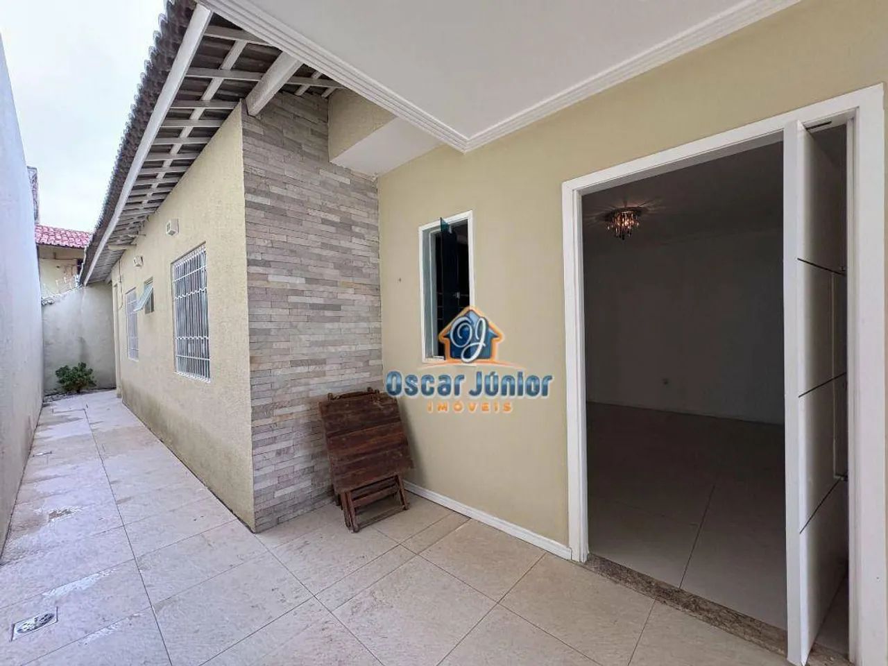 Casa Plana com 3 Quartos (1 Suíte) + Wc Social, 105 m² - venda por R$ 650.000 ou aluguel p - Foto 4
