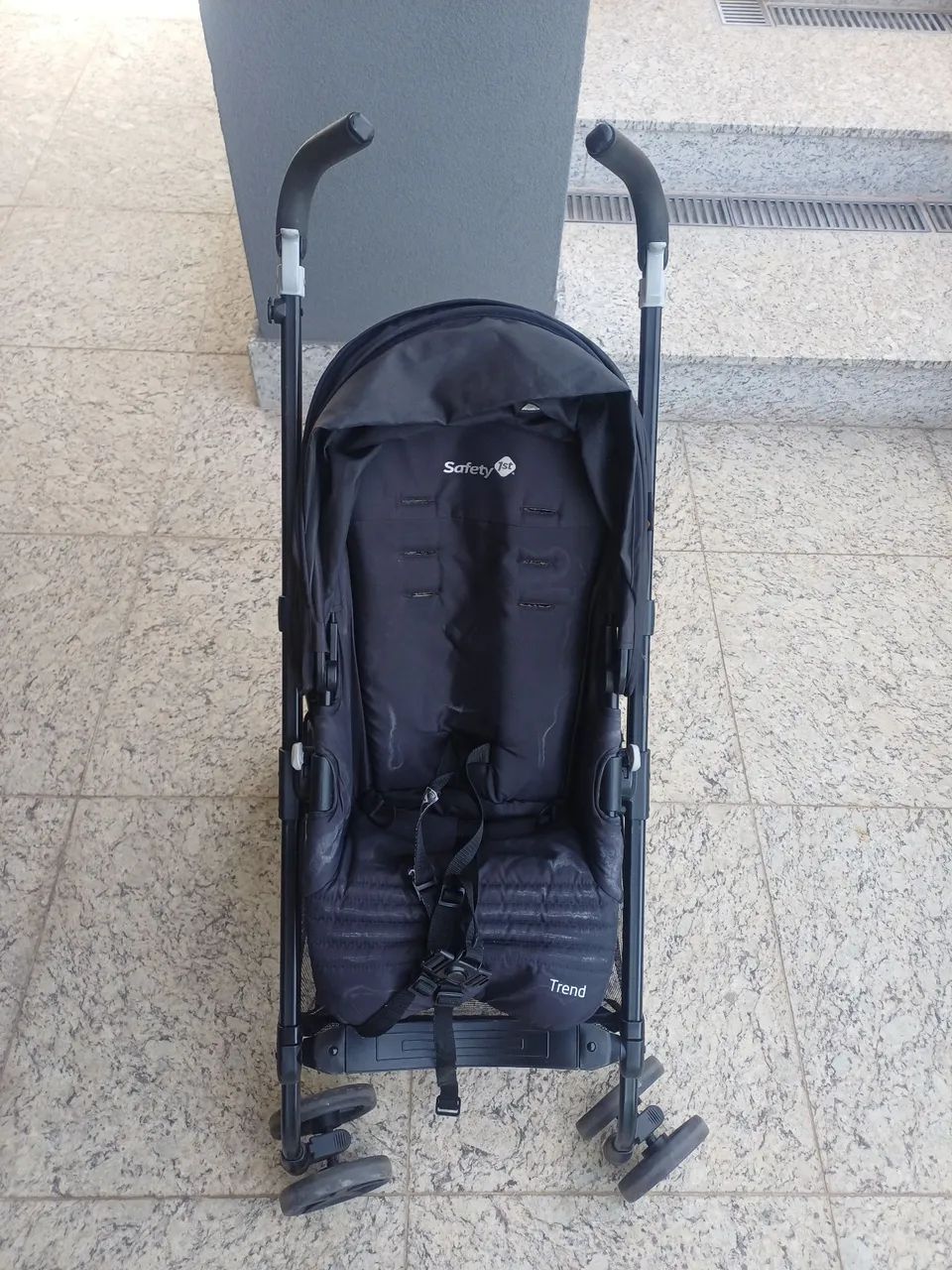 Carrinho + Bebê Conforto Safety