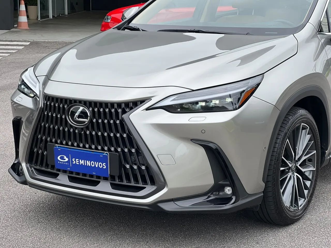 Lexus NX-450h+ AWD 2.5 16V Aut. (Híbrido), foto 3 de 20