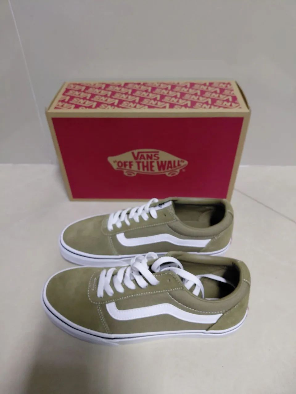 Tenis Vans Ward 36 e 38 disp.