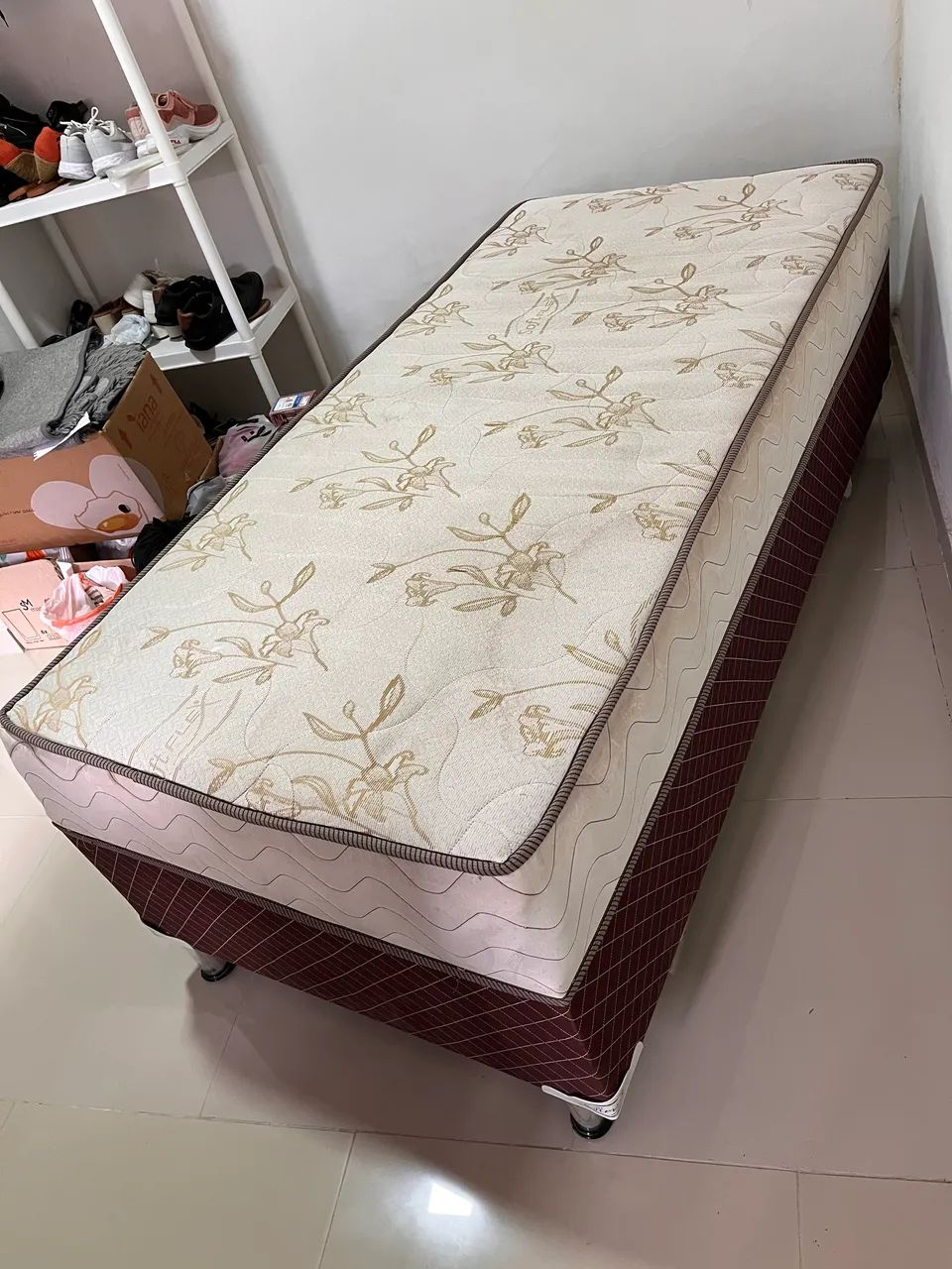 Cama Box usada 