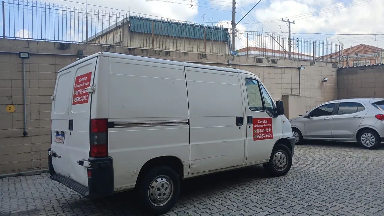 Carreto em Sampa chama o Leo