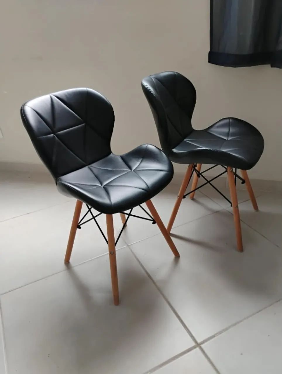Vendo Kit 2 Cadeiras Charles Eames Eiffel Slim Wood Estofada