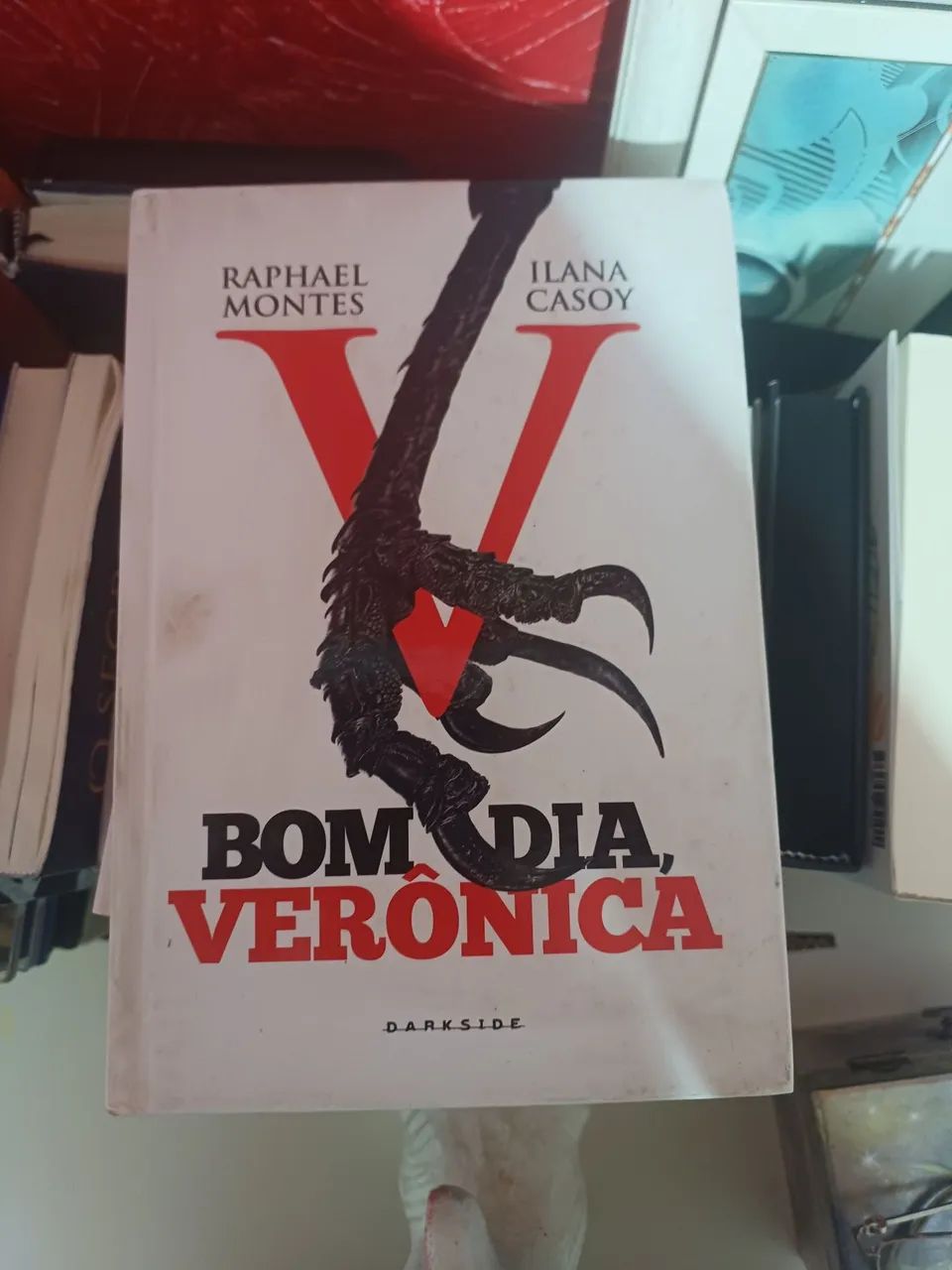 Livro- Bom dia Verônica
