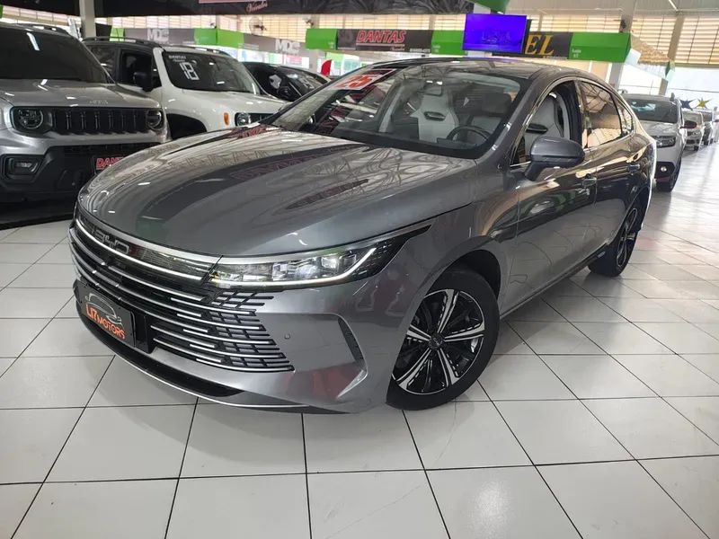 BYD King GS 1.5 16V Aut. (Hibrido), foto 2 de 16