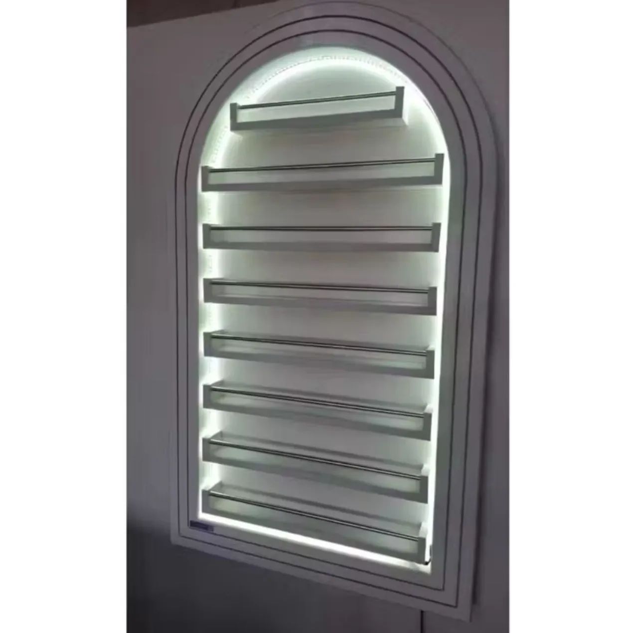 Expositor estilo Arco Romano com LED (110x65cm) - Foto 3