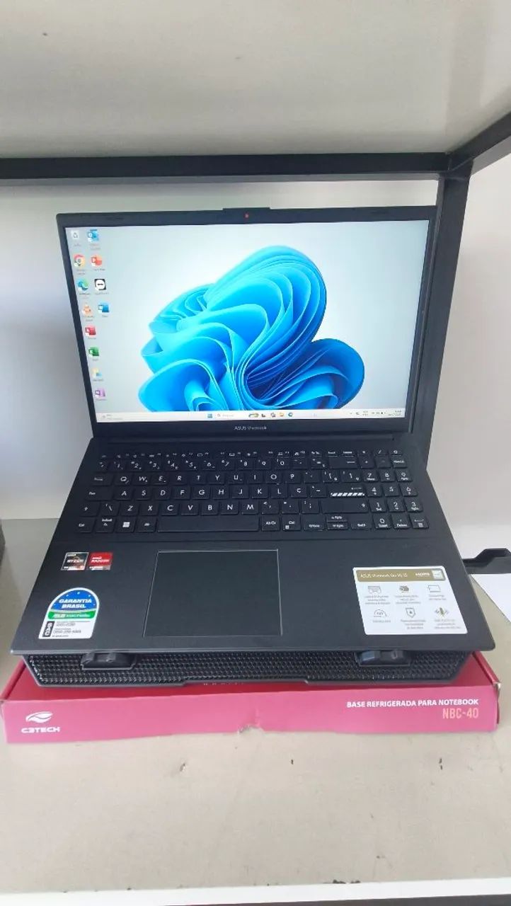 Notebook Asus Vivobook Ryzen 5 7520