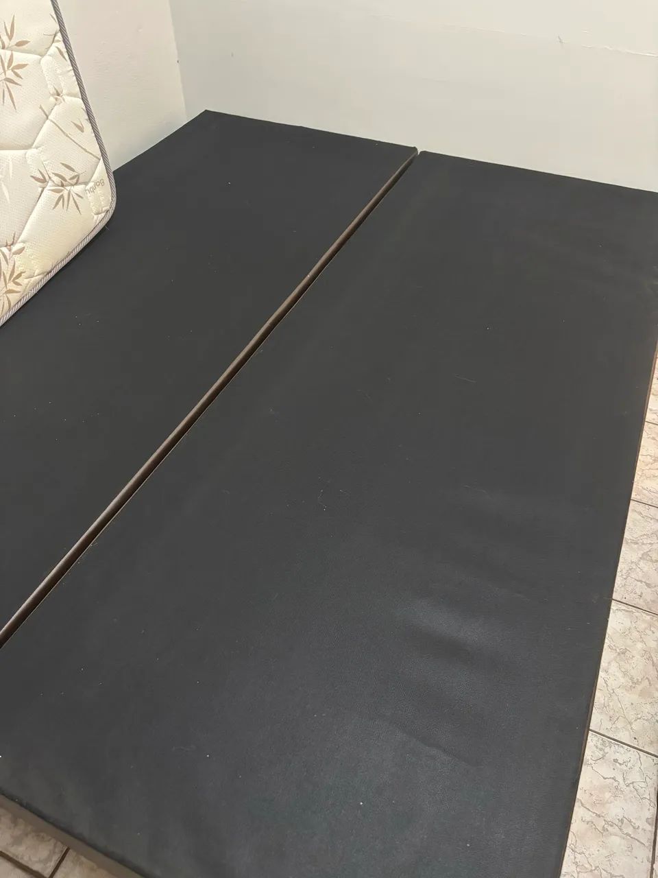 Colchão + Cama Box Queen Size Muito Novo - Foto 5