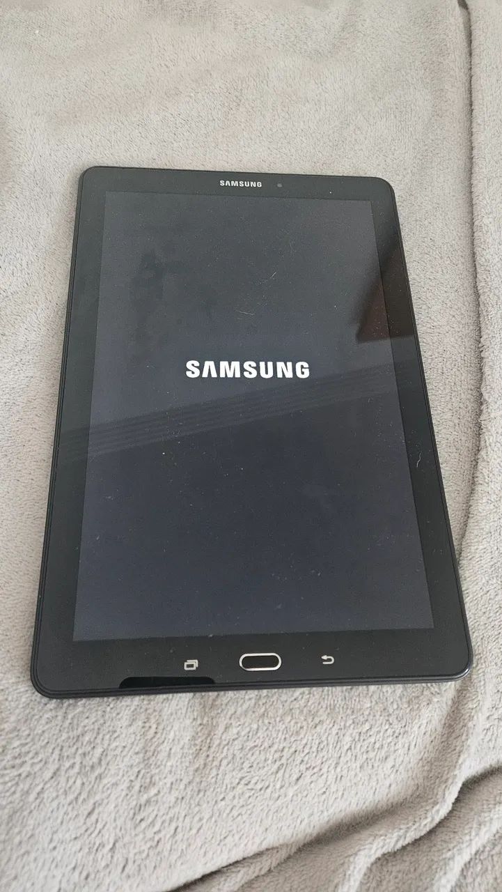 Tablet Samsung Galaxy Tab A 10.1" (2016) 4G - SM-P585M - Foto 2