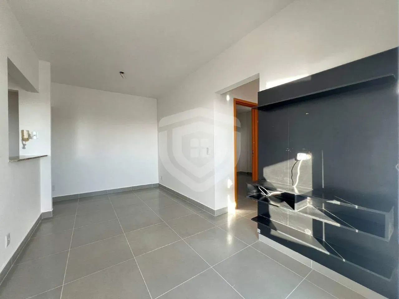 EDIFÍCIO VILLAGIO BELVEDERE | 2 QUARTOS | SALA | 1 BANHEIRO | 1 VAGA - Foto 2