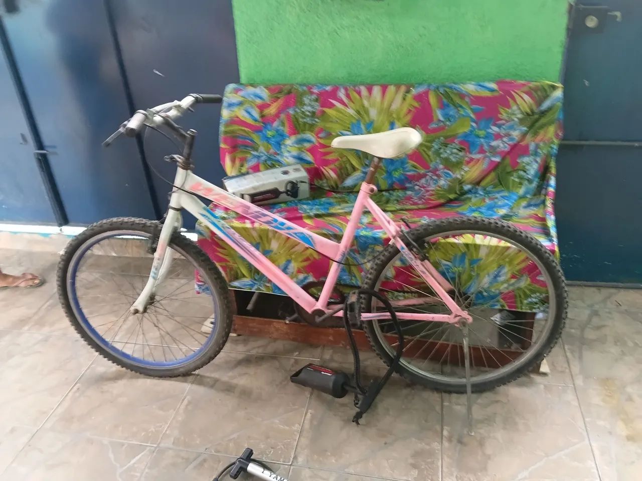 Bicicleta semi nova  - Foto 4