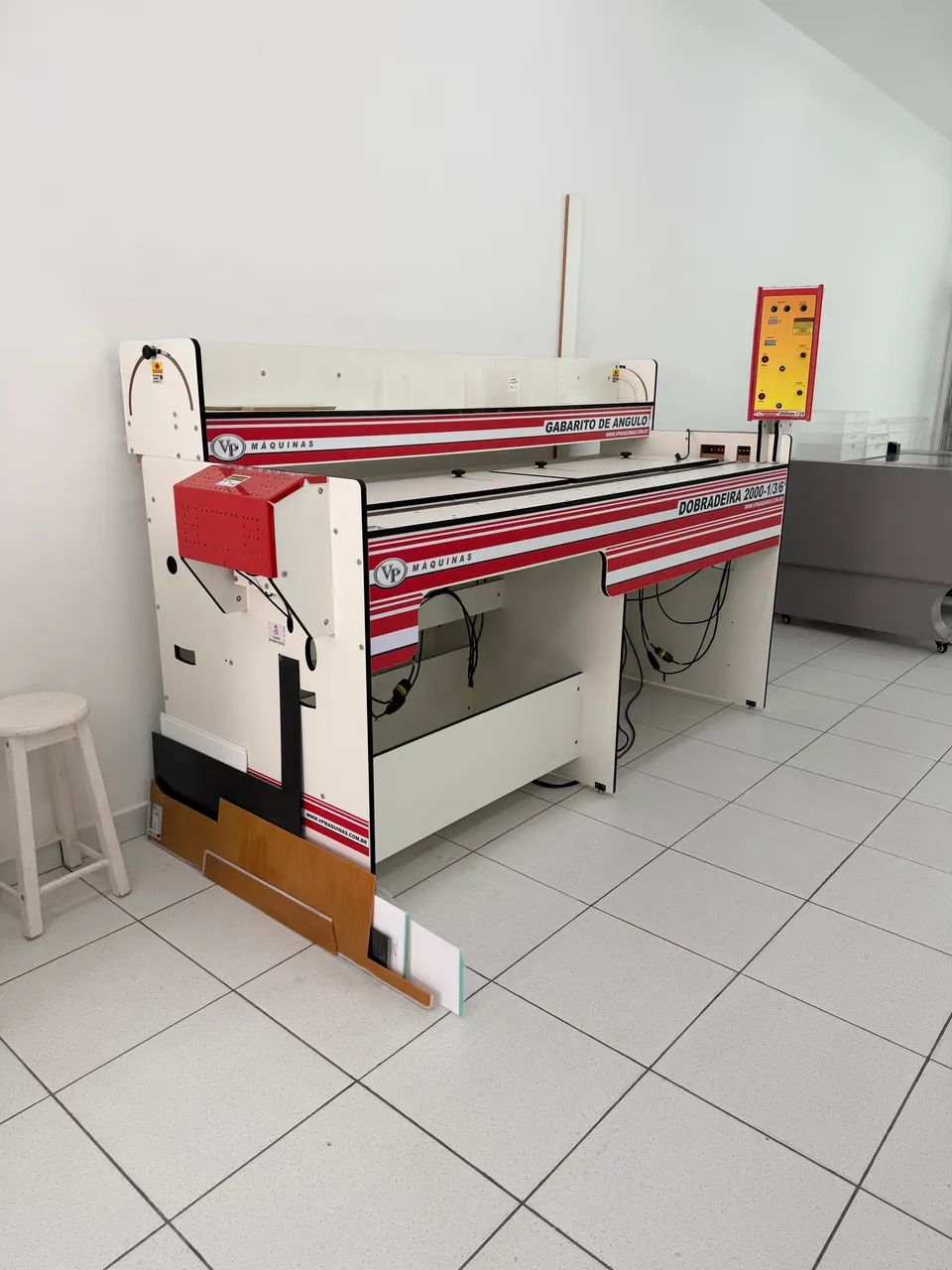 Vendo Empresa de Itens em Acrílico com todo o maquinário  - Foto 4