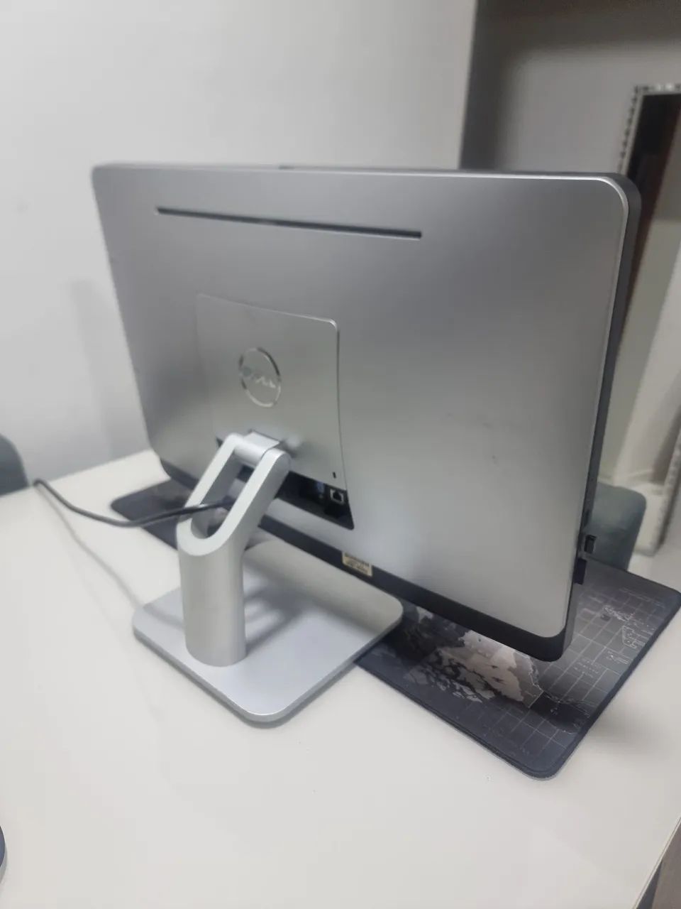 all in one dell 18"    4 ram  224 lcd