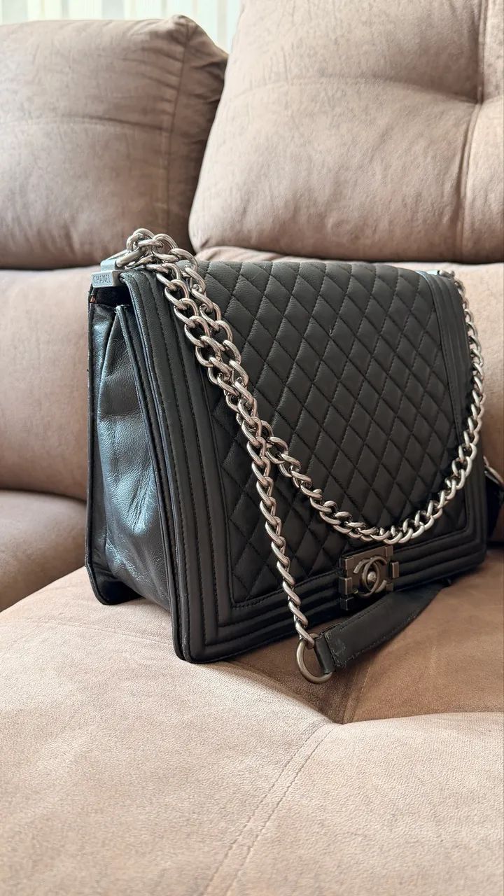 Bolsa Chanel Boy Preta - Foto 2