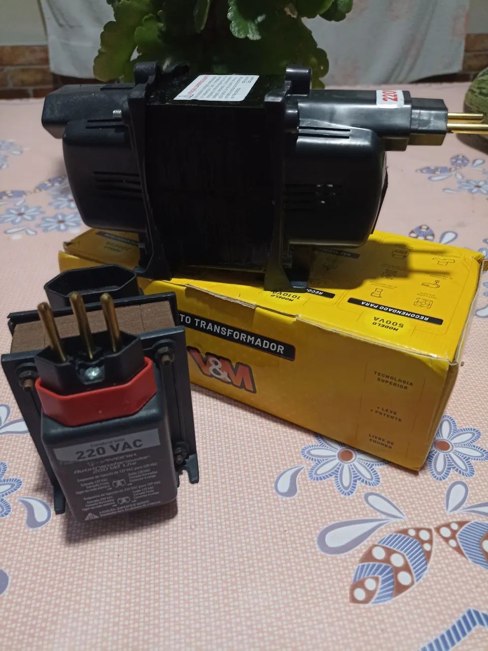 Auto transformador V&M 1500VA - Foto 4