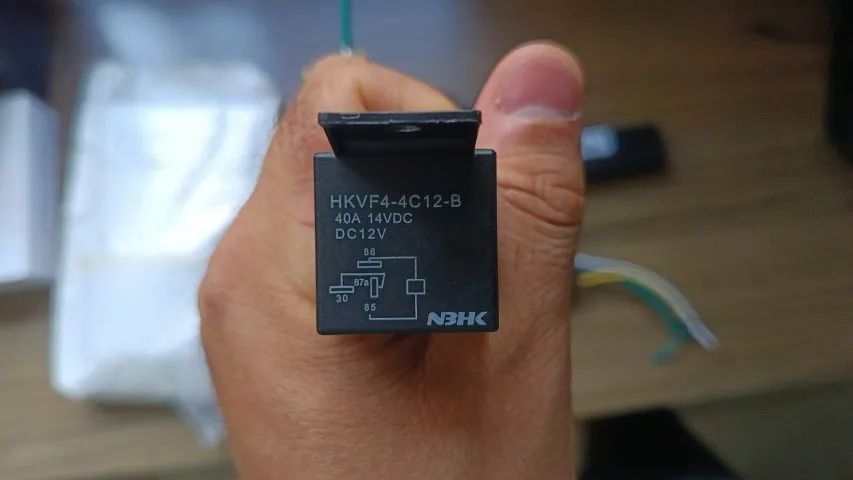 Rastreador Tracker J16 4G com relé - Foto 3