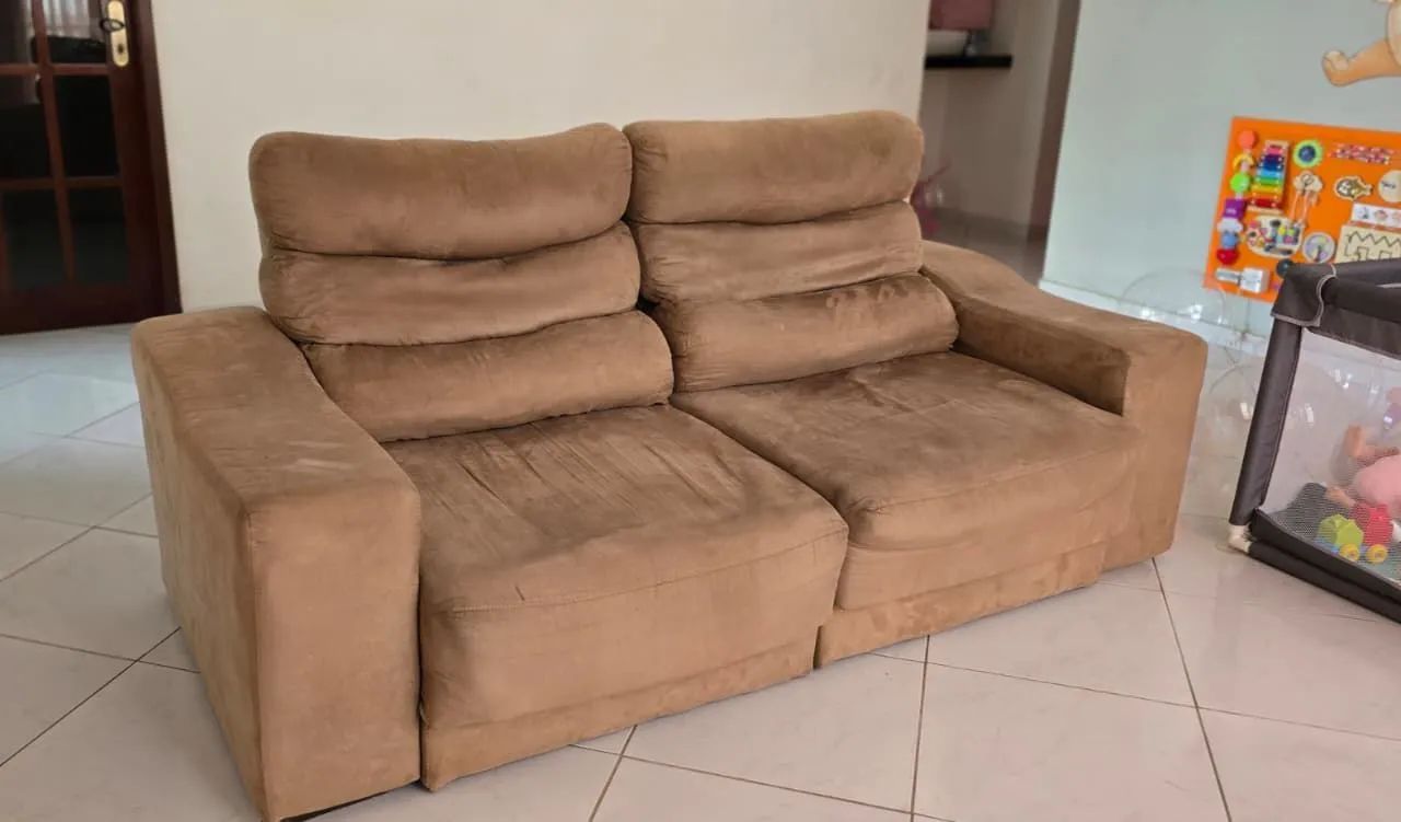 Sofá retrátil usado