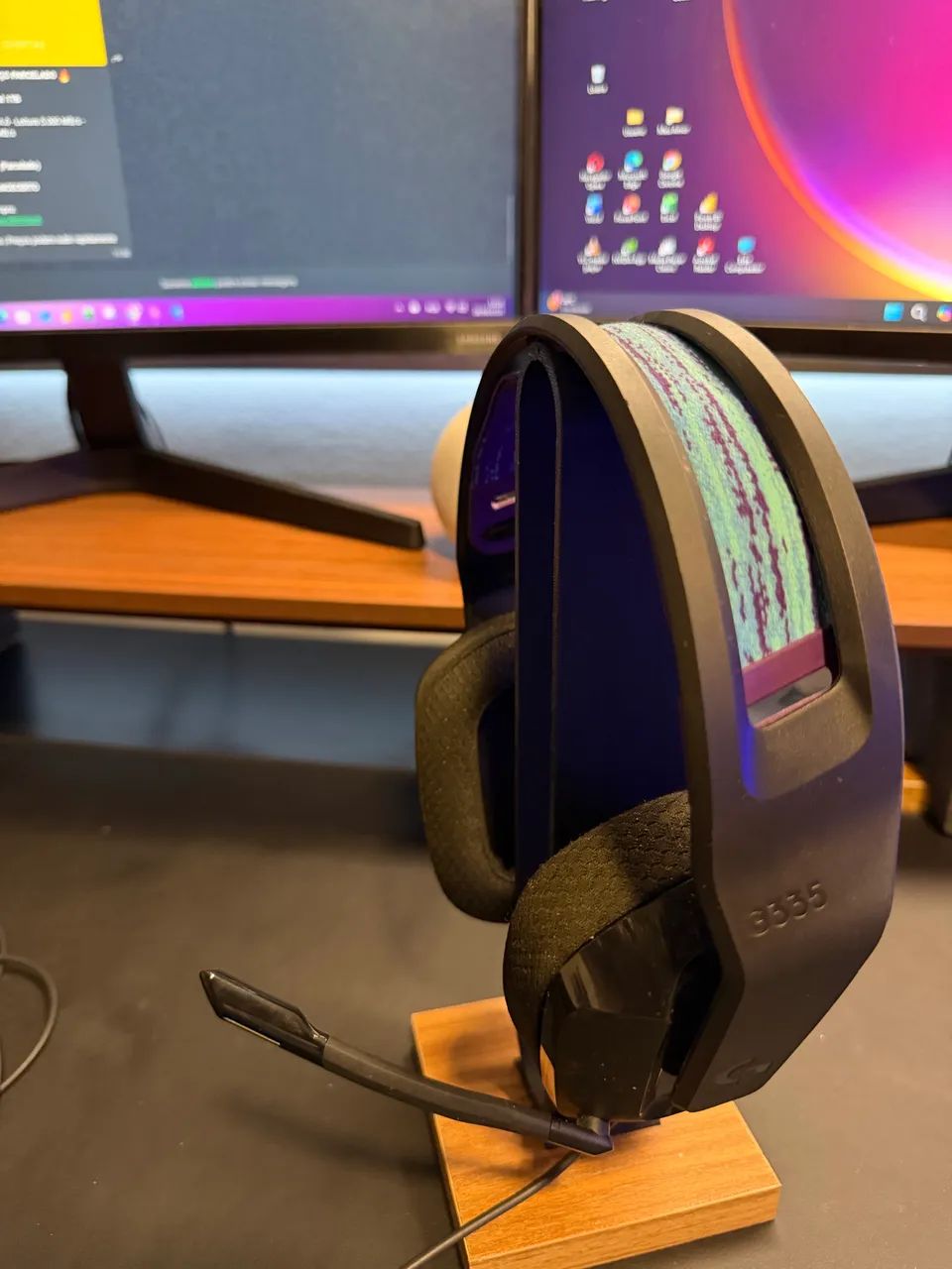 Fone logitech G335