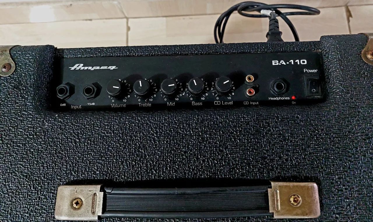 AMPEG BA110 - Foto 3