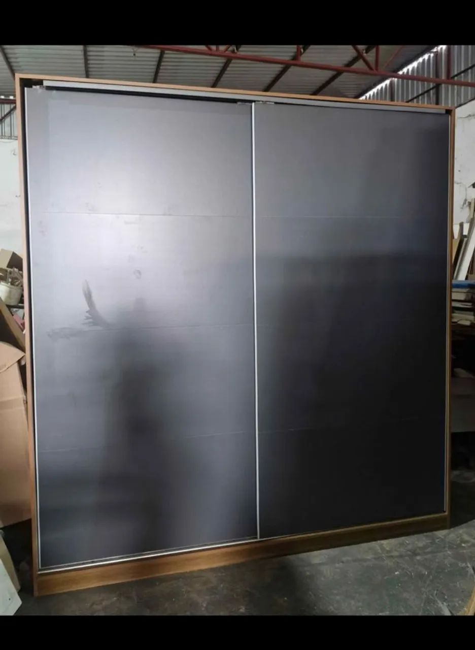 Guarda roupa Belga demartez 