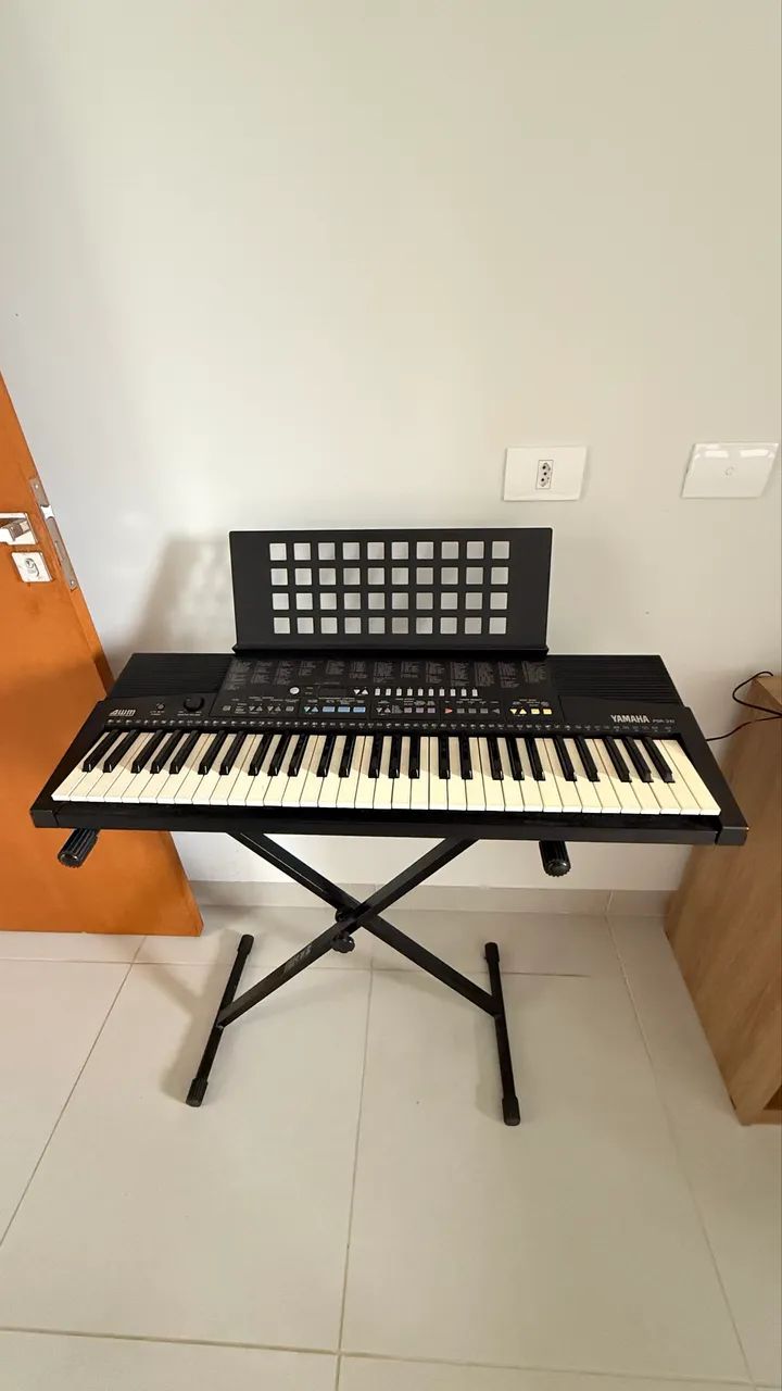 Teclado Yamaha PSR-210 - Foto 2