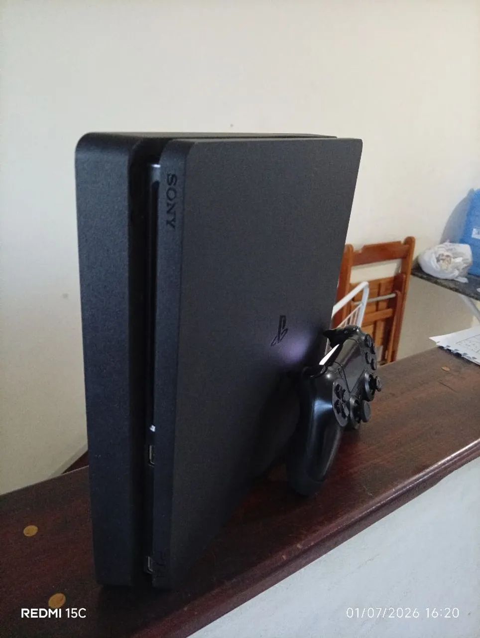 Playstation 4 SIim 