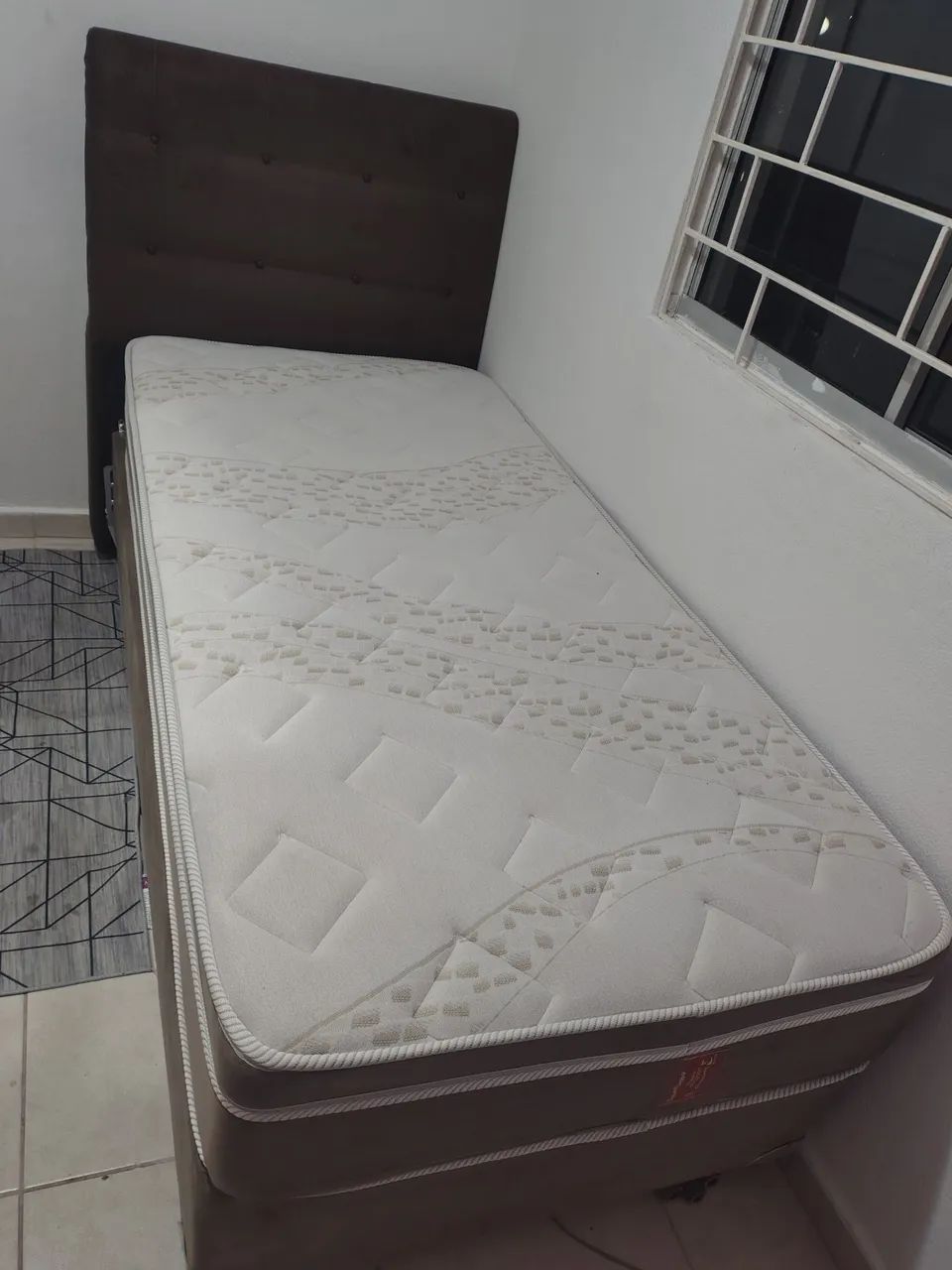 Cama de solteiro 