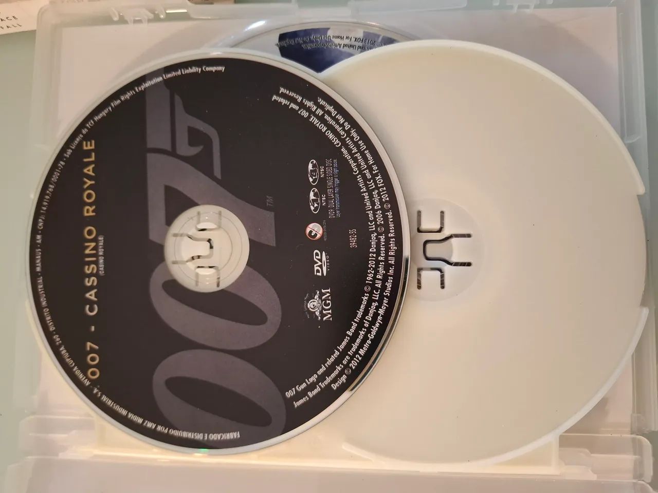 DVD Triplo - 007 James Bond, Daniel Craig - Foto 4