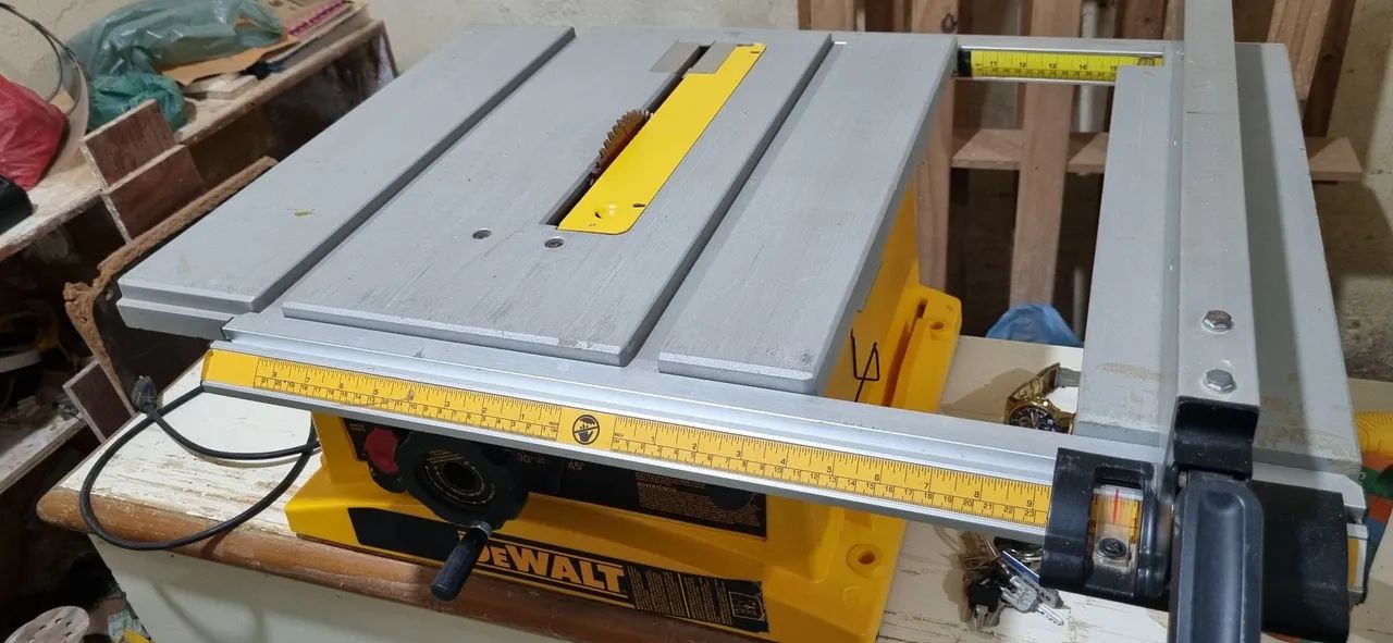 Serra esquadrejadeira dewalt 65566176892931122