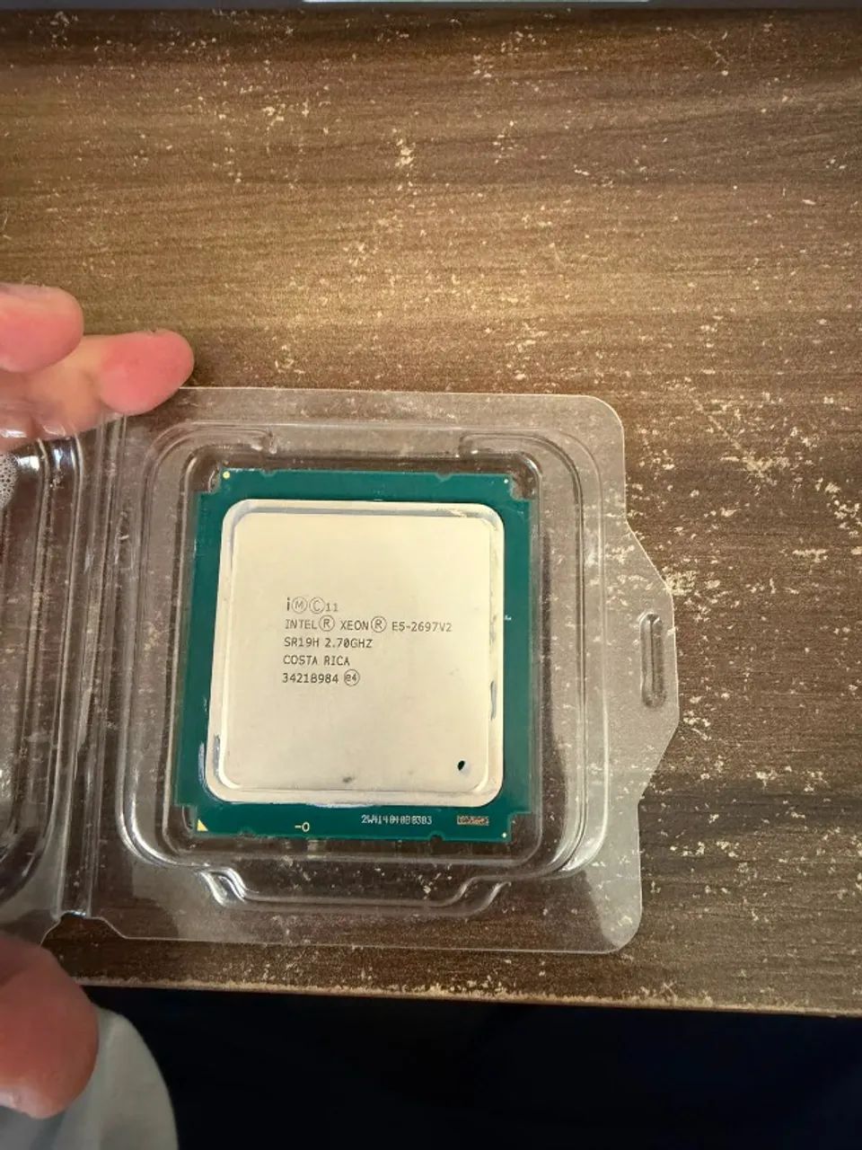 Processador Intel Xeon E5-2697 V2 2.70 GHz - 12 Núcleos e 24 Threads