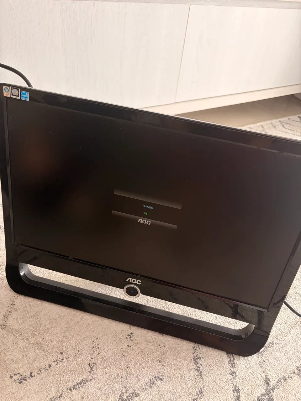Monitor AOC