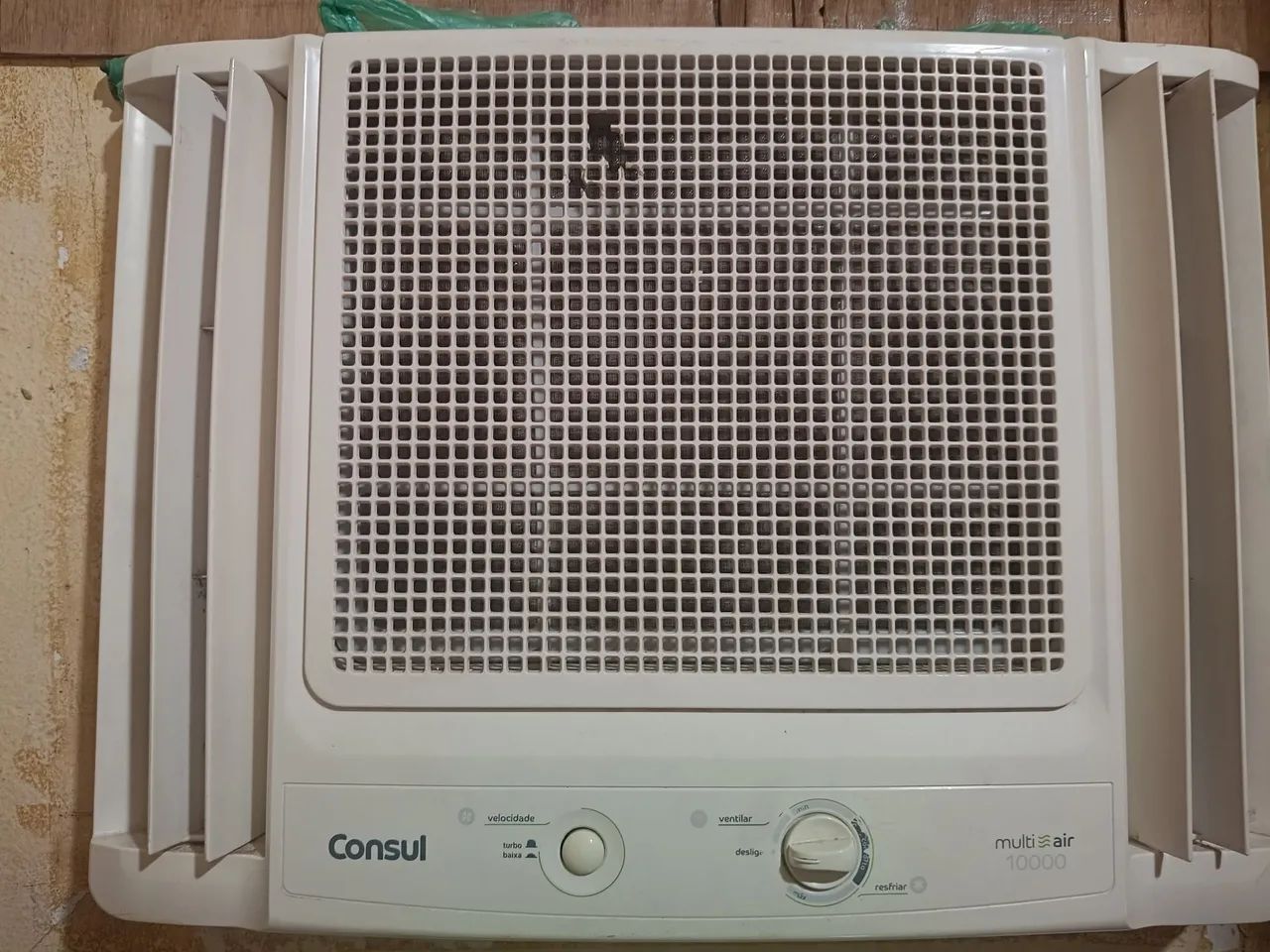 Ar condicionado Consul 10.000 BTUs.