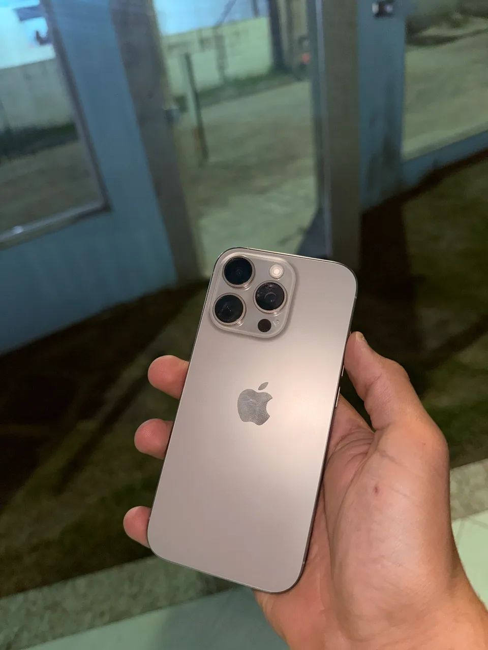 スマートフォン本体 iPhone16Pro Magazine Luiza | Pra você é Magalu!
