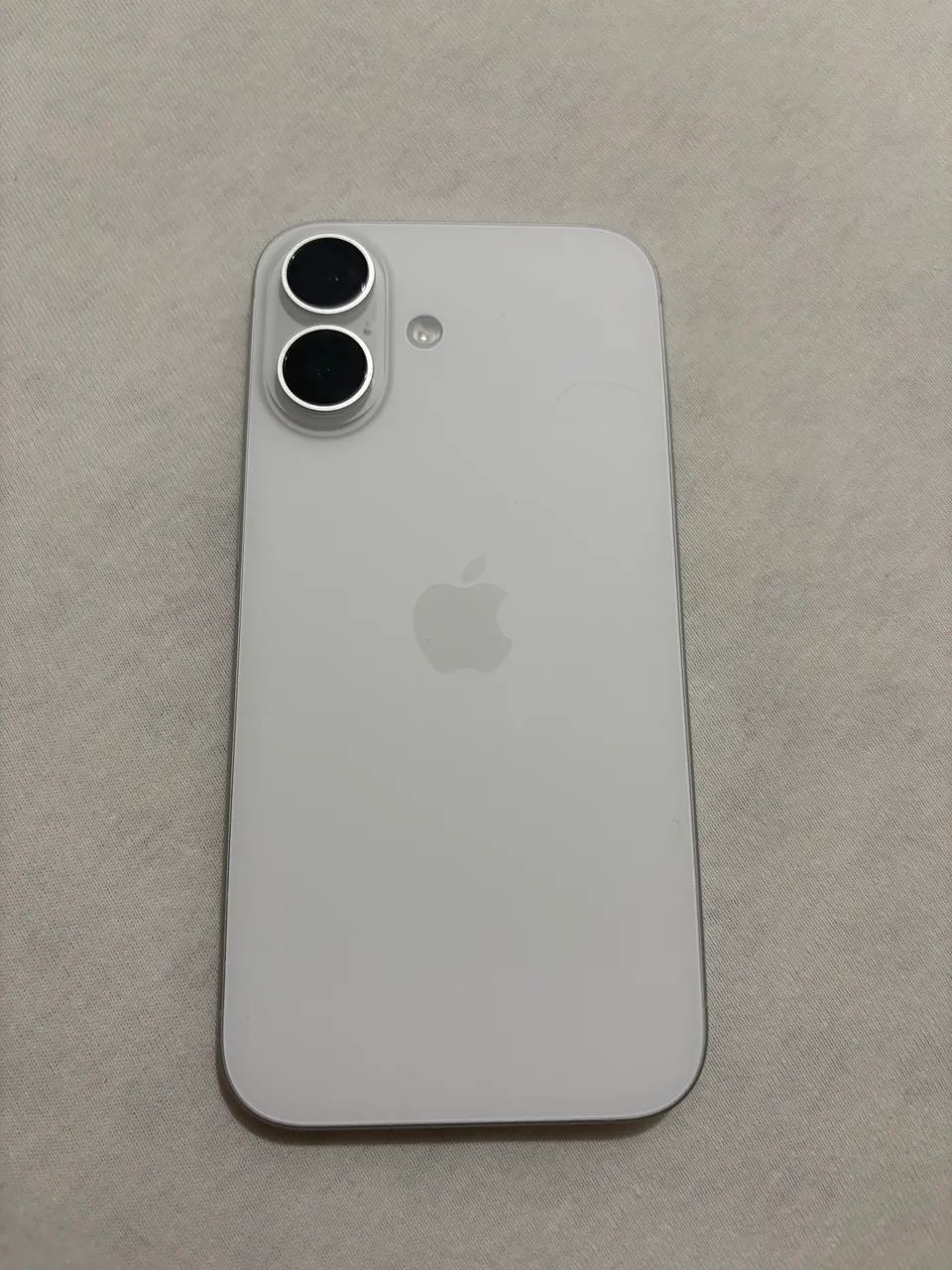 IPHONE 16 256GB BRANCO IMPECÁVEL 