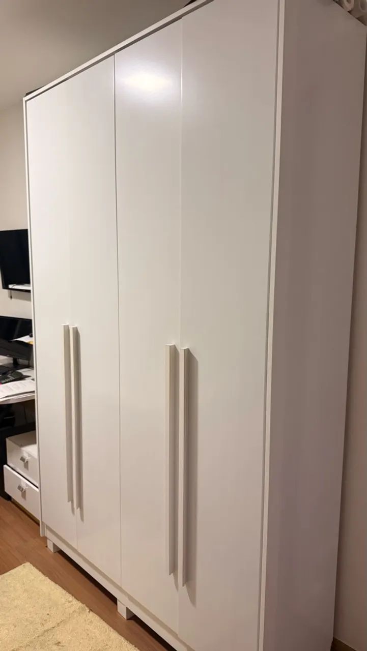 Guarda roupa 4 portas