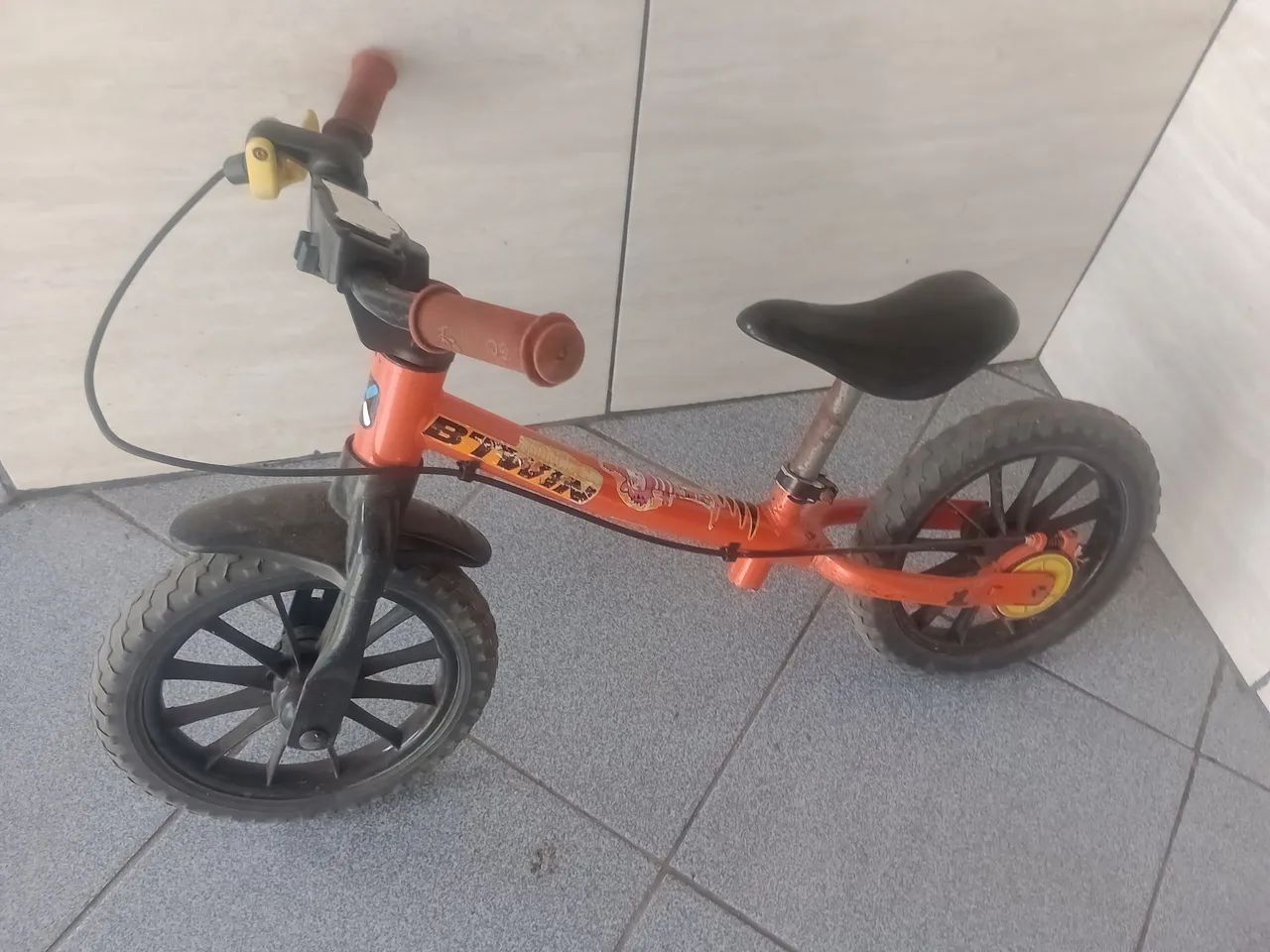Bicicleta de equilíbrio. - Foto 2