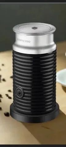 Nespresso  CitiZ preta 220 V+ aeroccino 3 preta 220v  - Foto 2