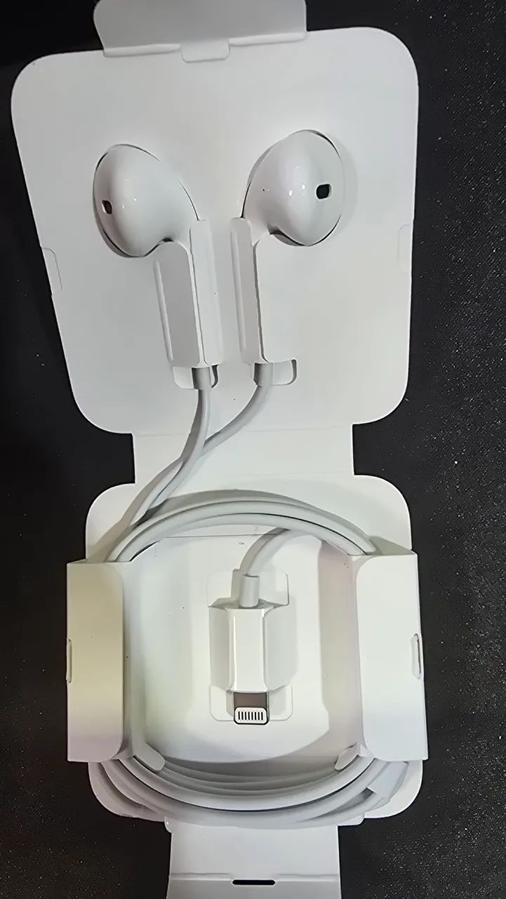 Apple EarPods fone com fio ORIGINAL conector Lightning - Foto 2