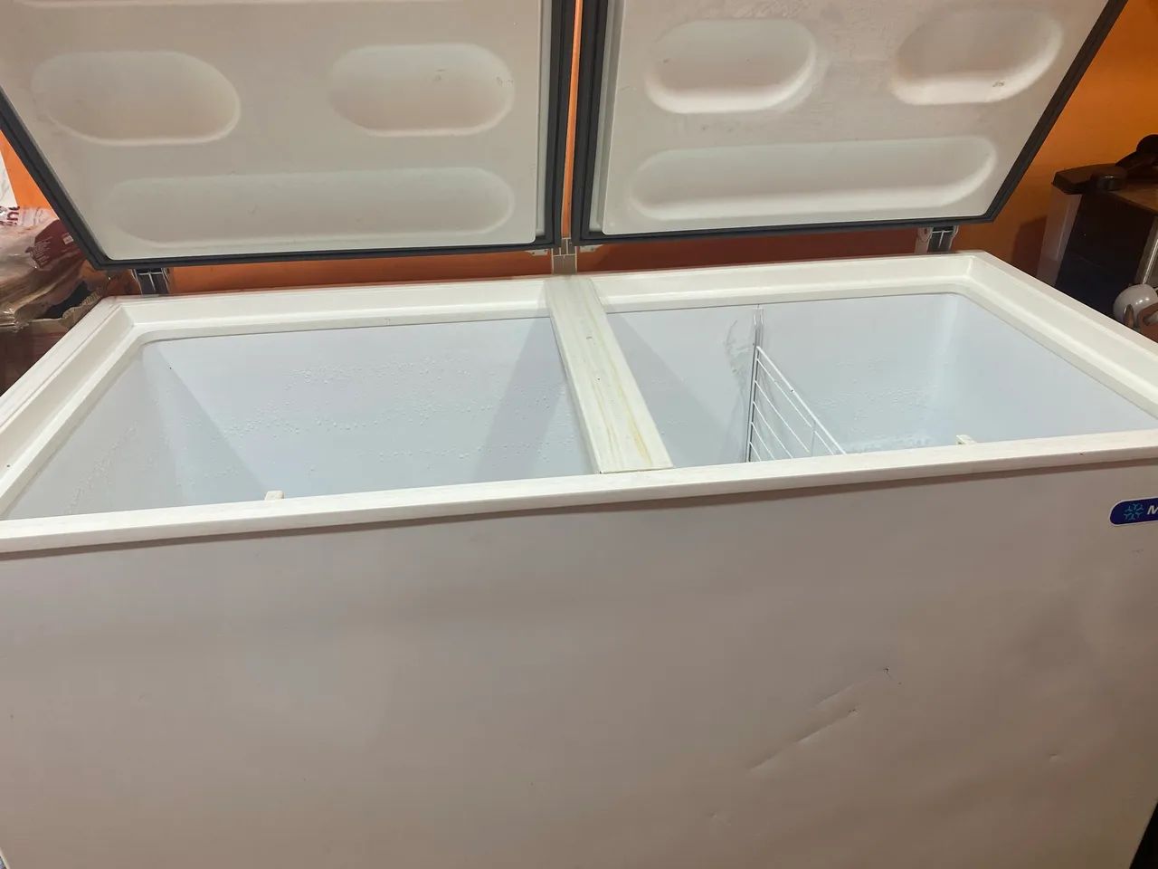 Refrigerador e freezer 2 portas horizontal 