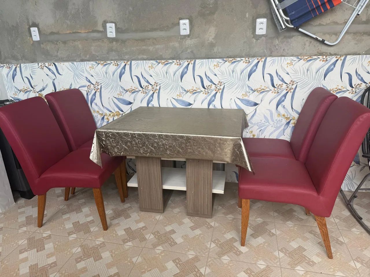 CONJUNTO SALA DE JANTAR C/ 4 CADEIRAS  - Foto 2