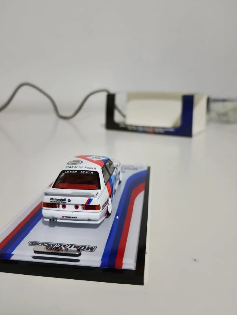 Miniatura BMW M3 E30 DTM 1/64  - Foto 2