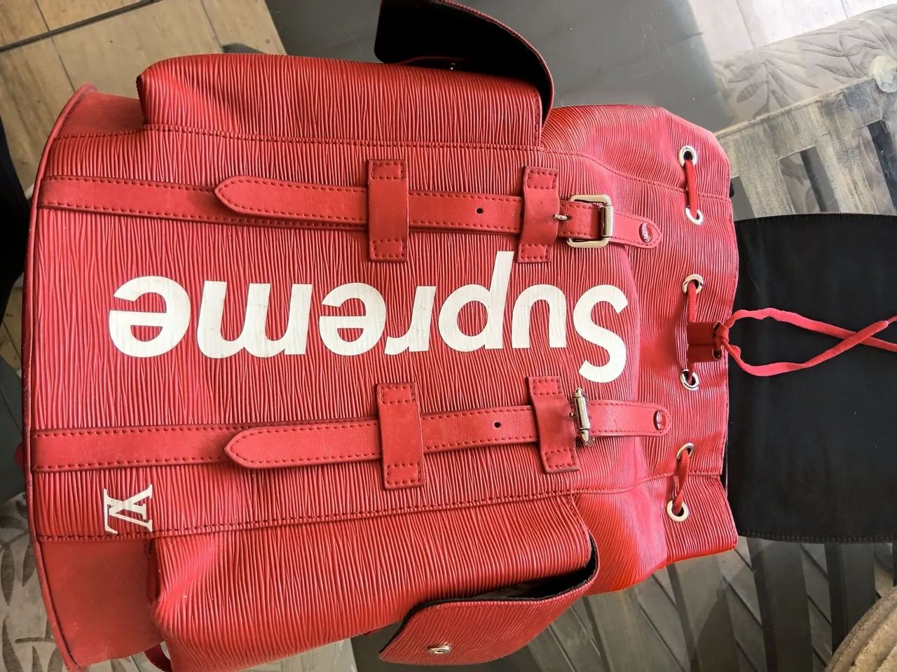 Mochila Louis Vuitton Supreme  - Foto 4