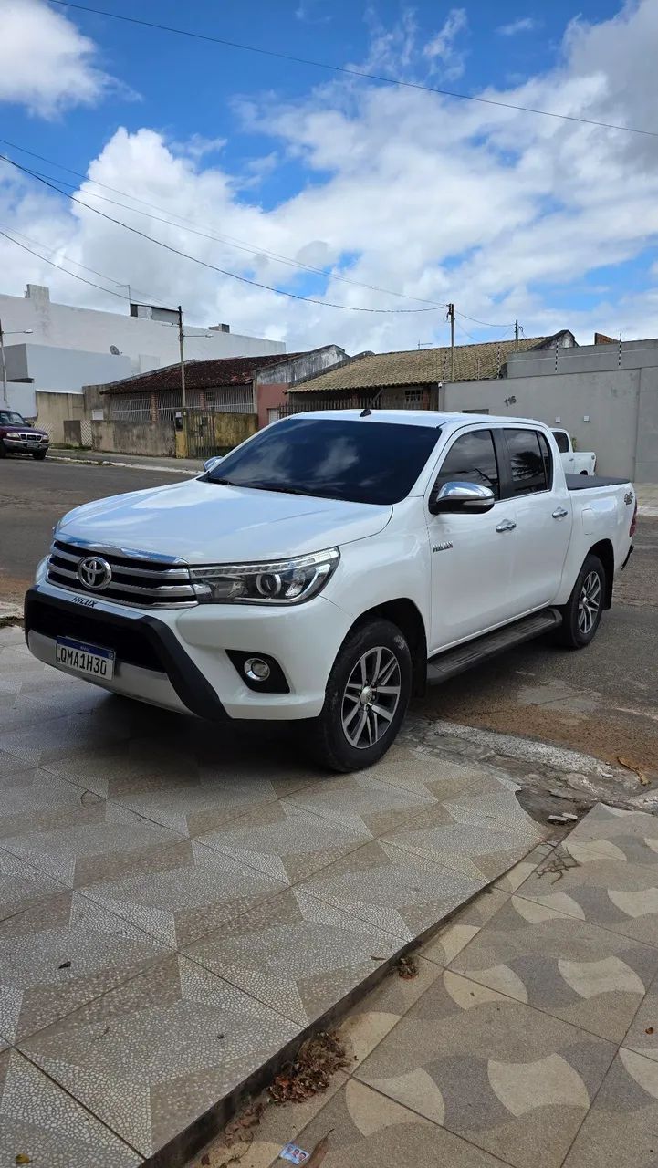 Toyota Hilux Hilux CD SRX 4x4 2.8 TDI 16V Diesel Aut. 2017