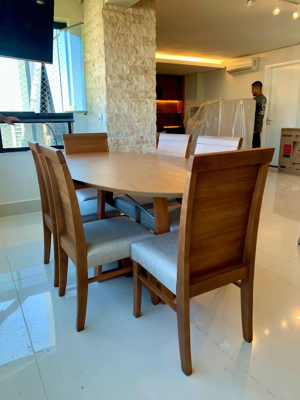 Mesa nova de madeira maciça  - Foto 3
