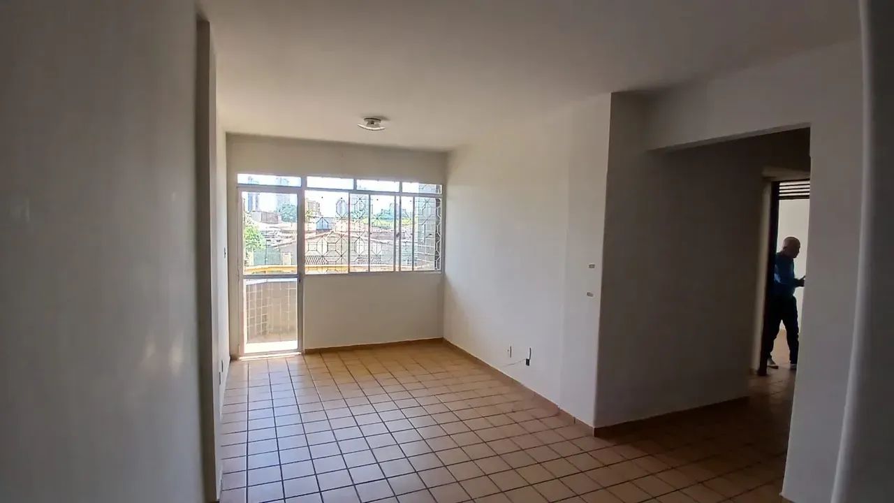 Apartamento para locação no Brisamar, excelemte oportunidade, ( escada), 1° andar, 100m².