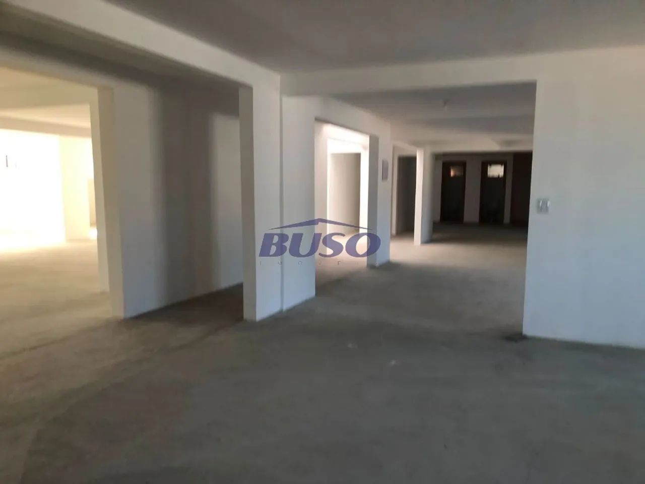 Sala comercial com 840 m2 para locação no Pilarzinho - Foto 3
