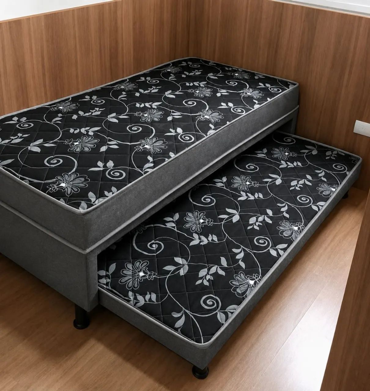 Cama solteiro com auxiliar conjugada 