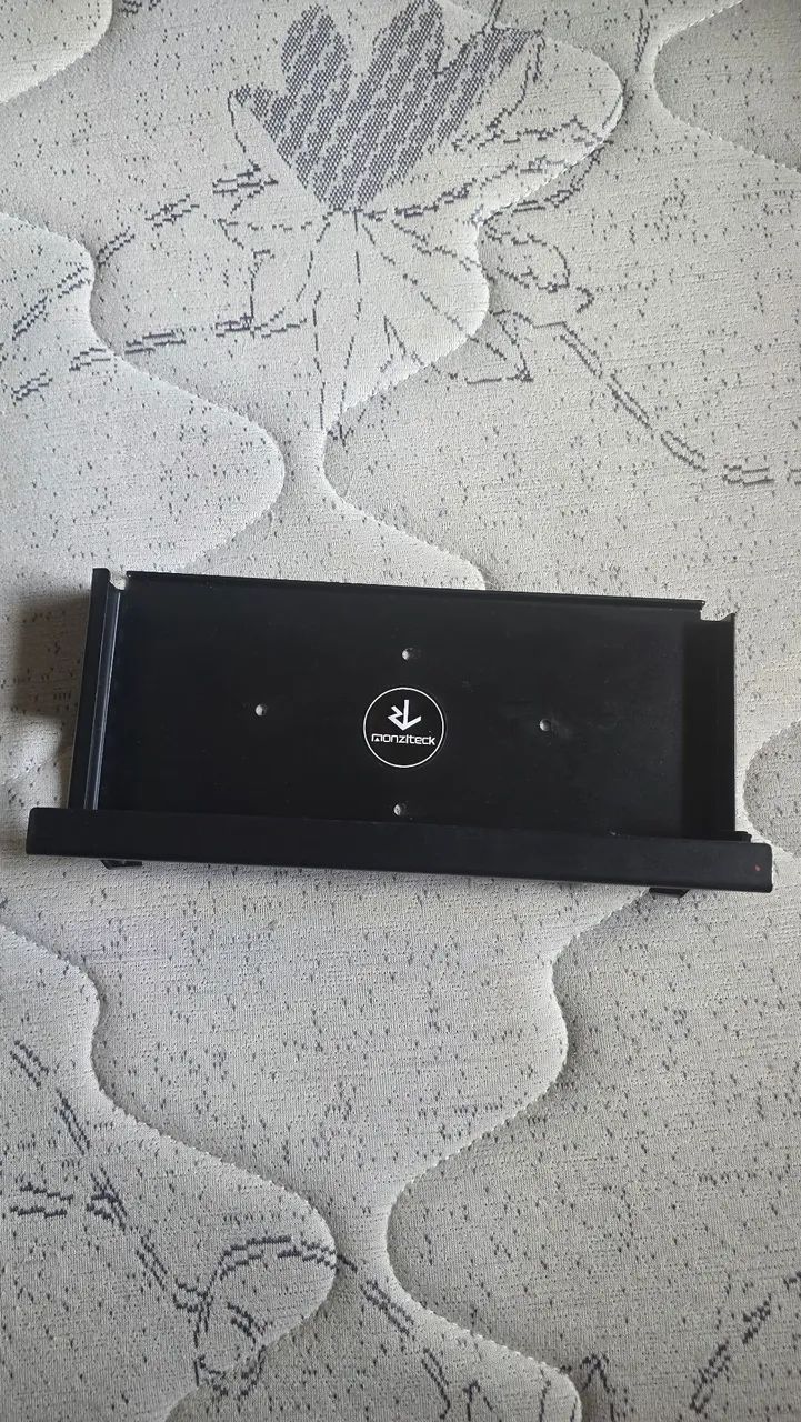 Suporte parede xbox one x